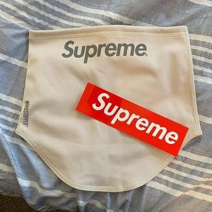 Supreme neck gaiter